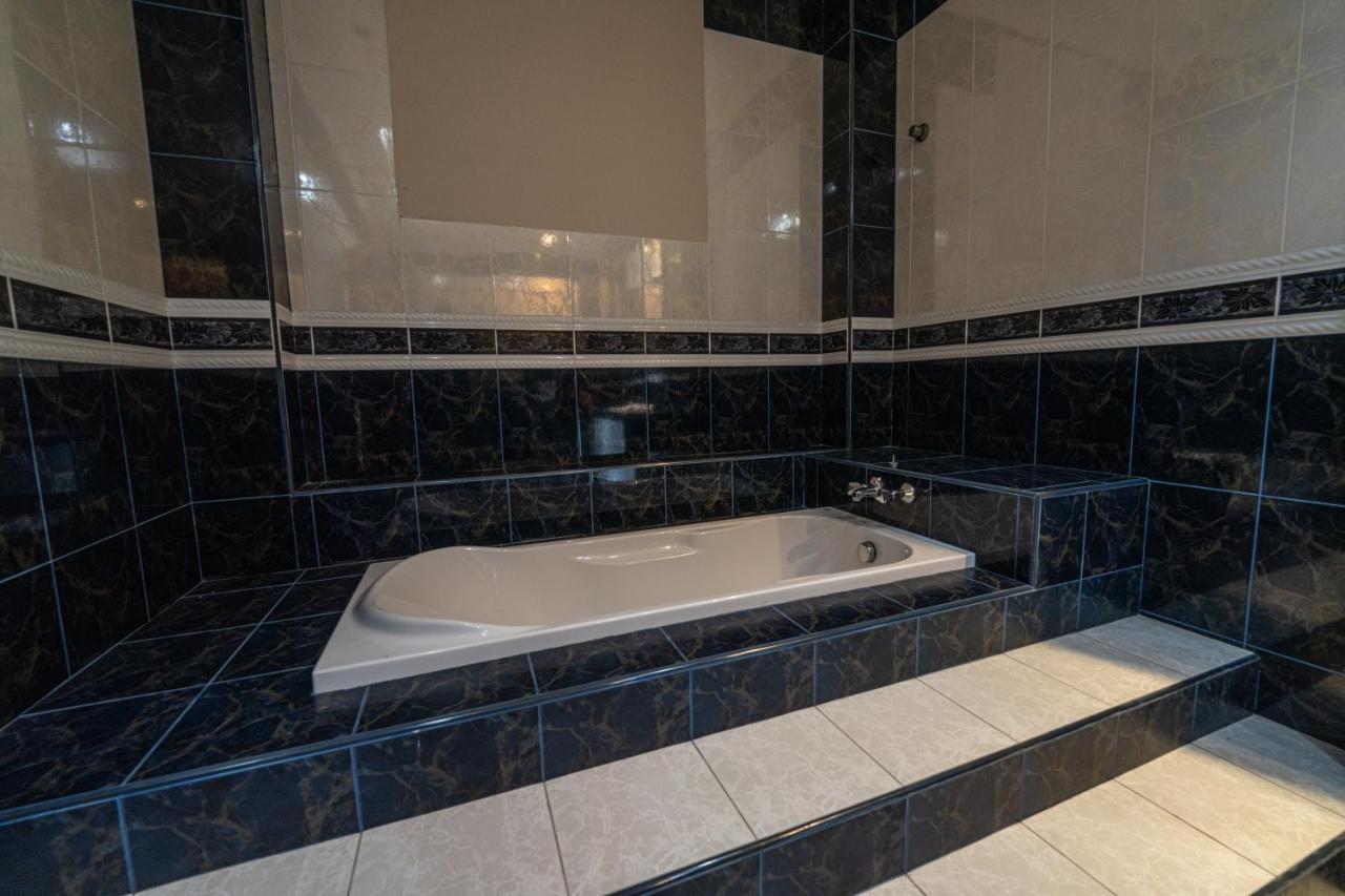 Mk Homestay Wakaf Che Yeh With Bathtub - Max 14 Pax Kota Bharu Esterno foto